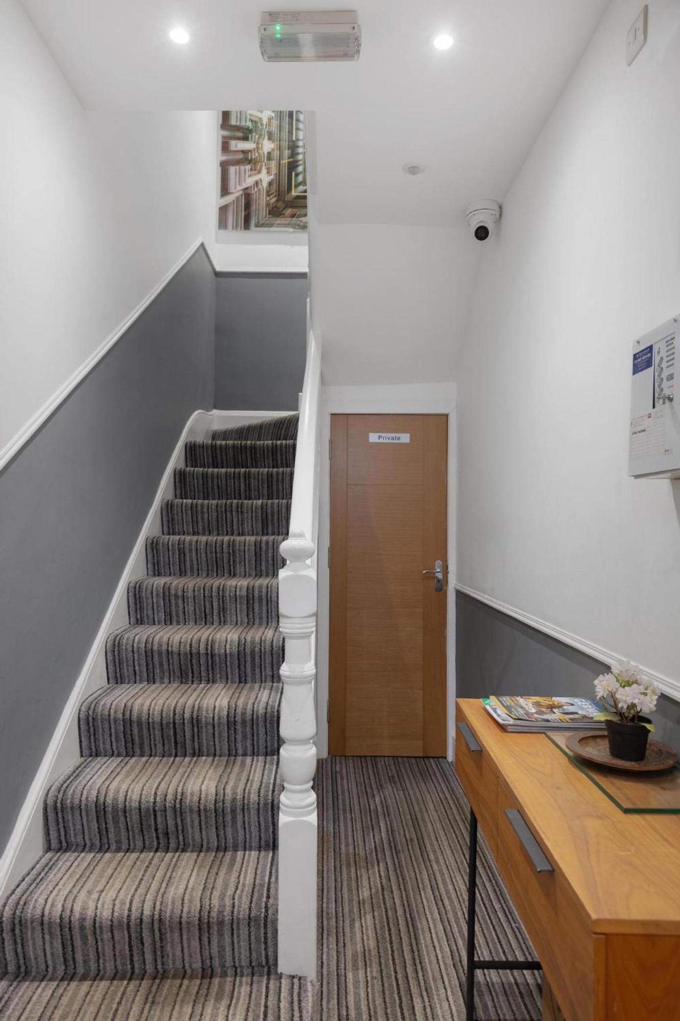 Central And Modern One Bedroom Flat Oxford Bagian luar foto