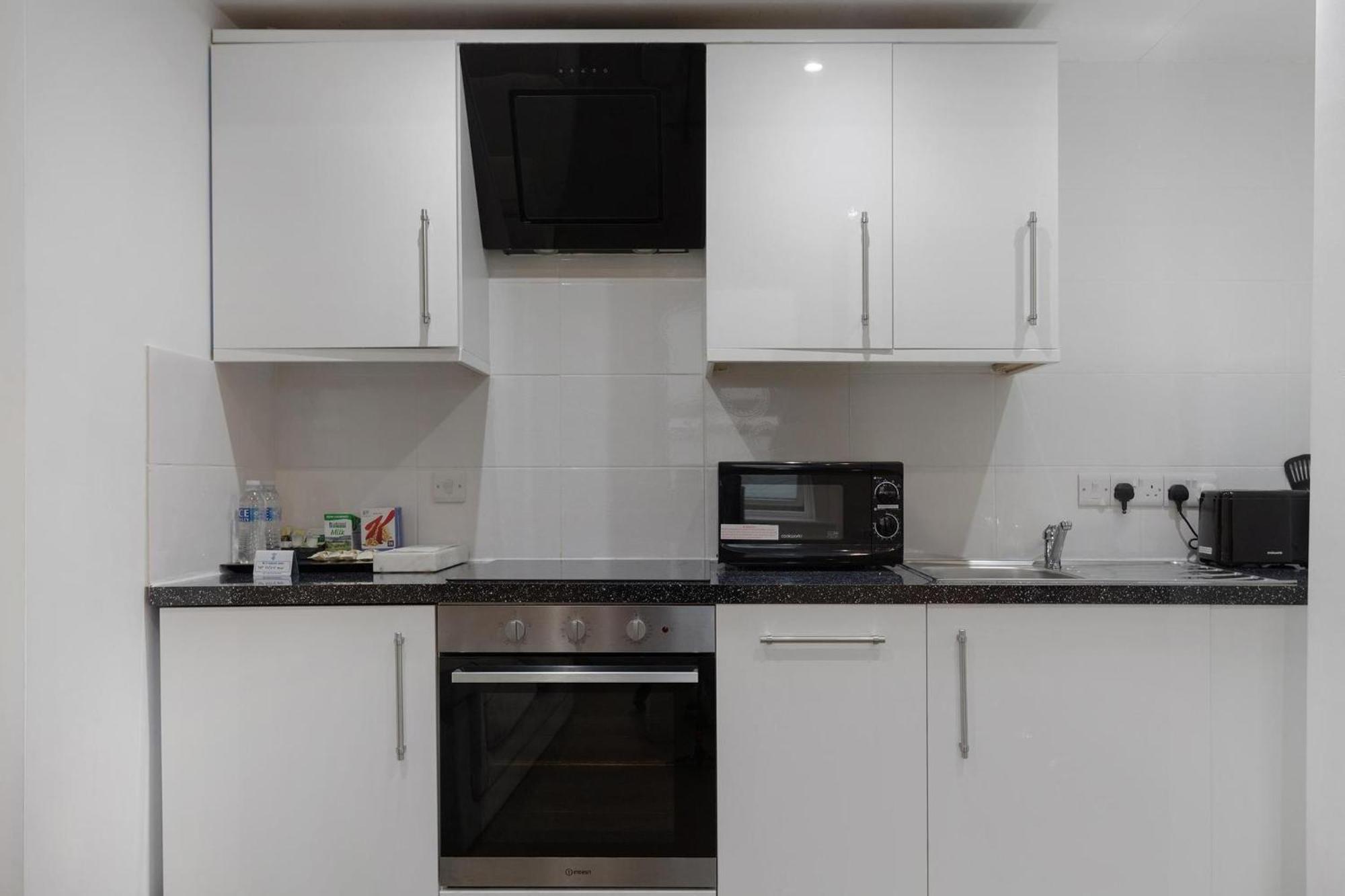 Central And Modern One Bedroom Flat Oxford Bagian luar foto