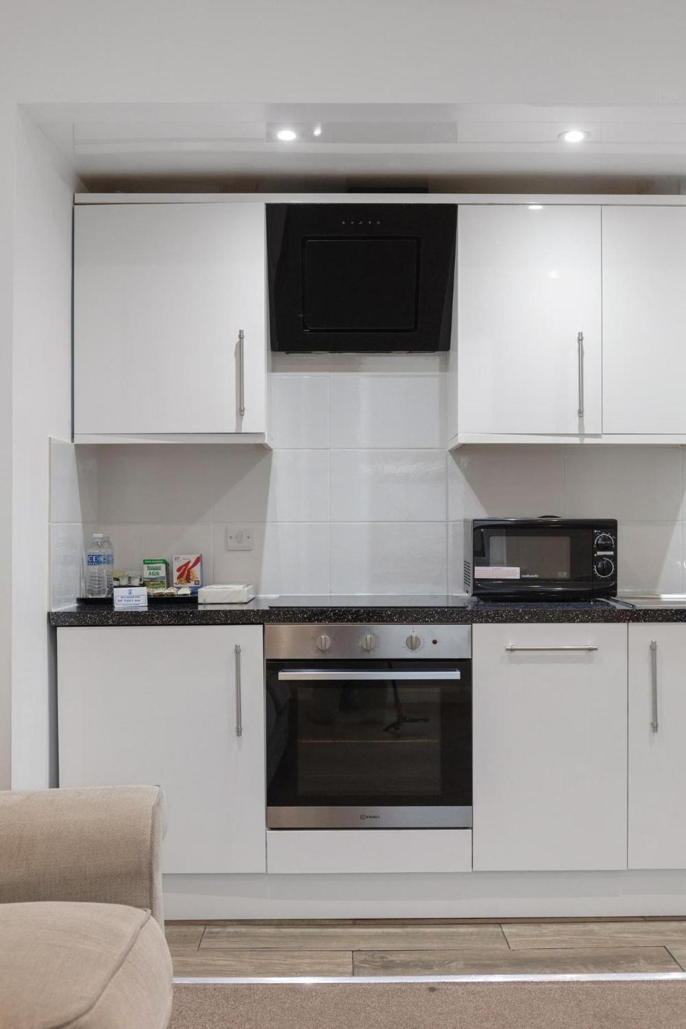 Central And Modern One Bedroom Flat Oxford Bagian luar foto