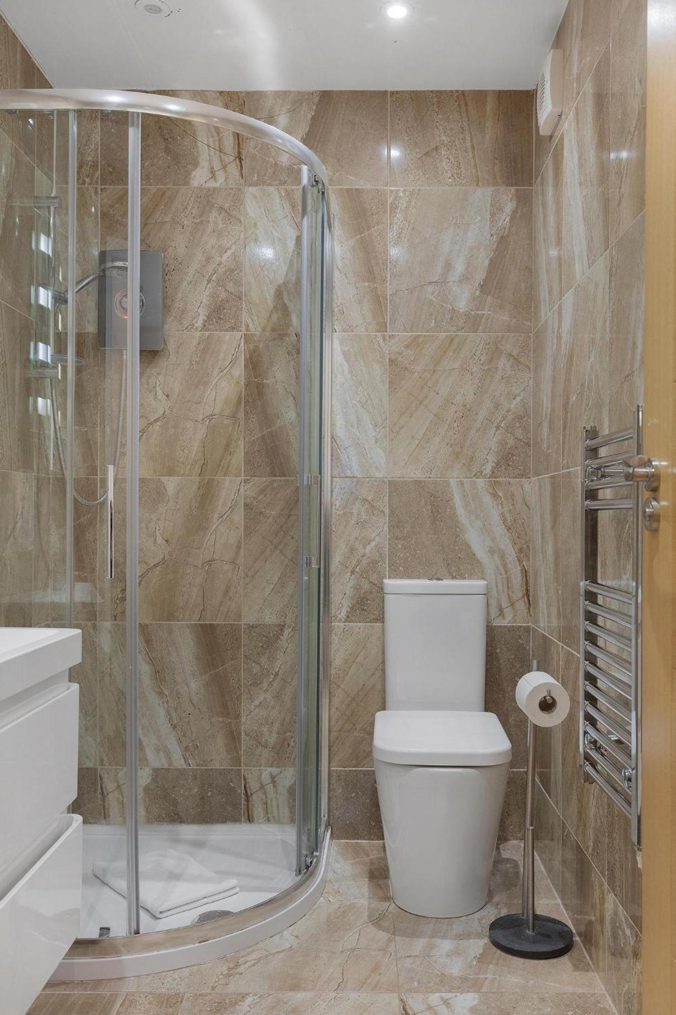 Central And Modern One Bedroom Flat Oxford Bagian luar foto